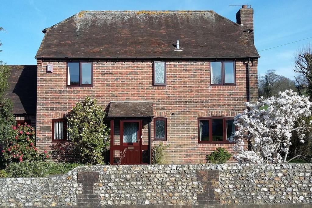 Bramley Cottage Holidays Чічестер Екстер'єр фото